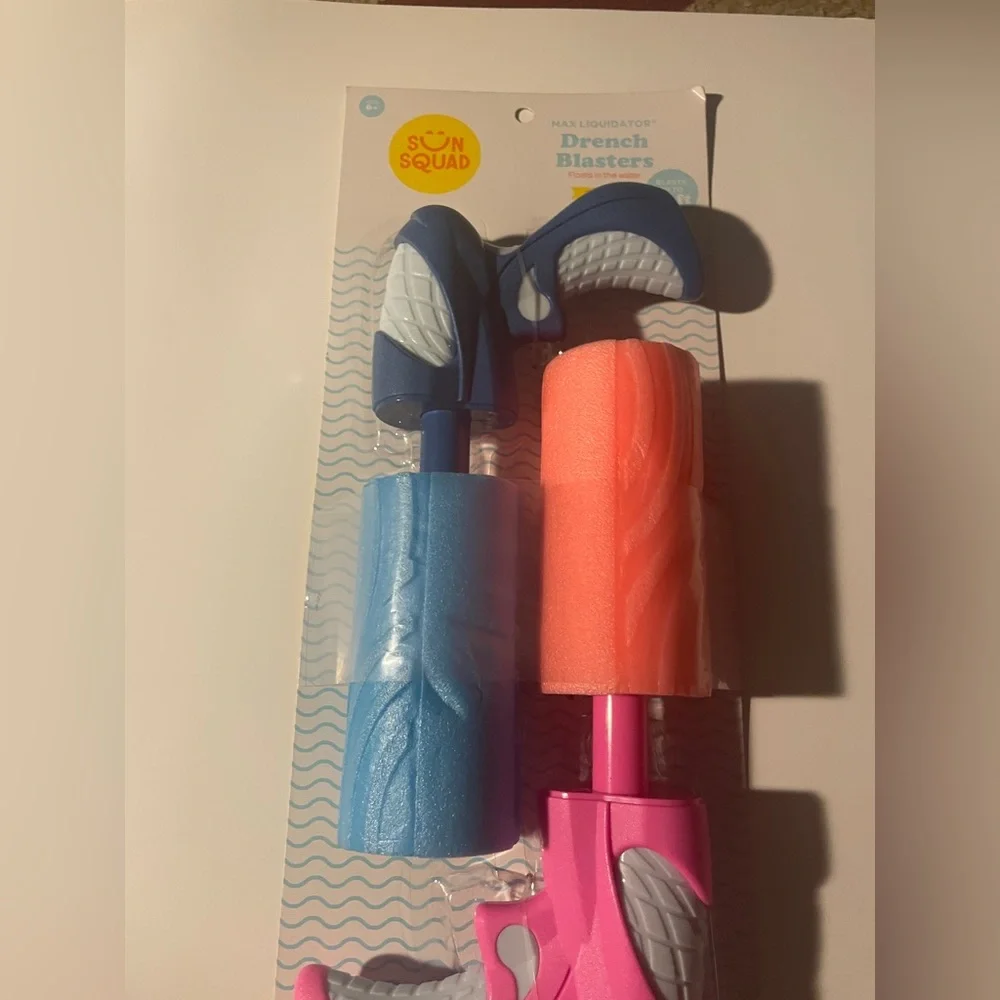 Sun Squad Drench Blasters Set 2 Pack New Sealed Summer Wet Water Fun Outdoors